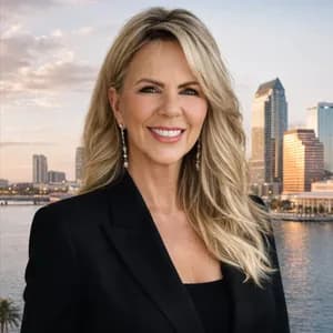 Darlene Davenport, Compass