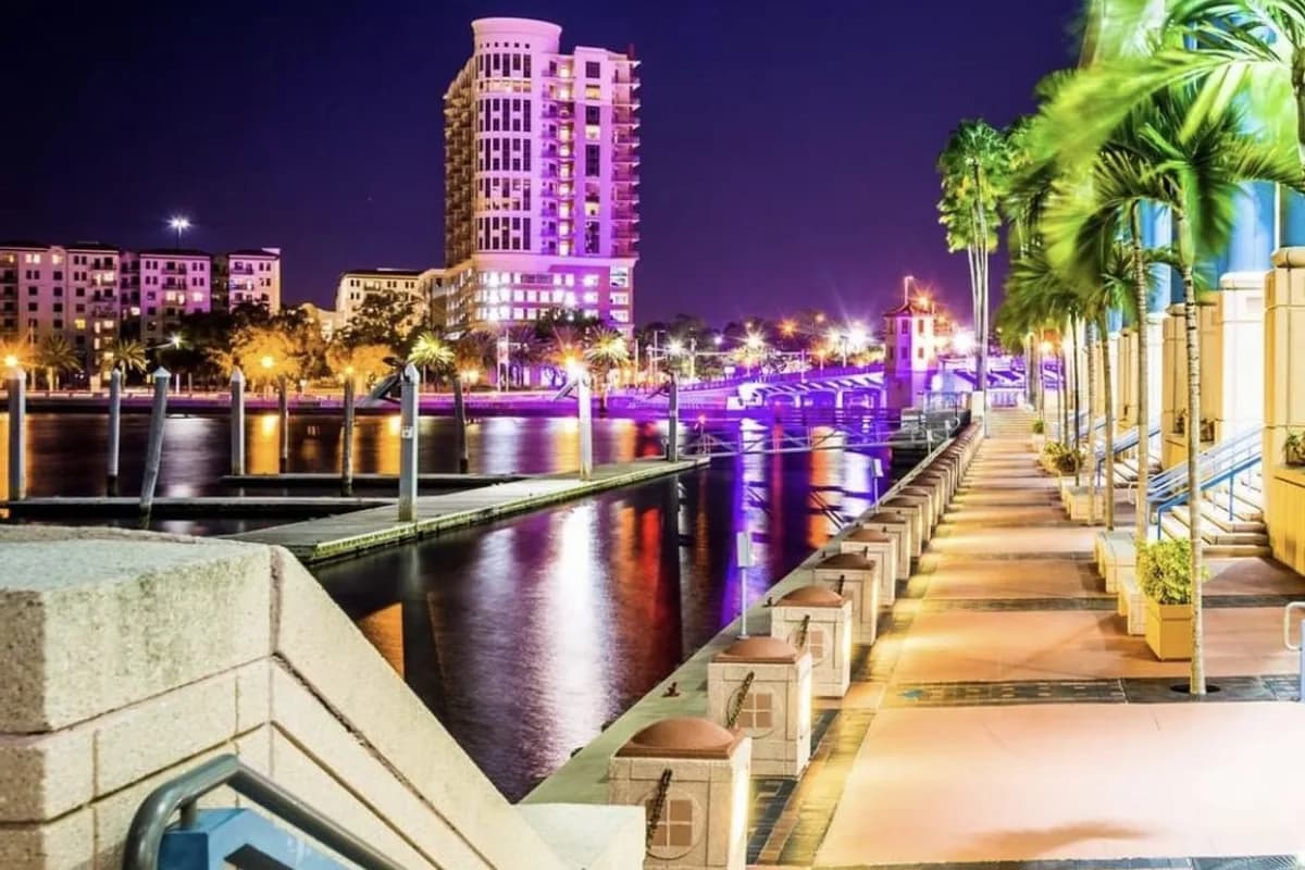 Tampa Riverwalk and the downtown waterfront