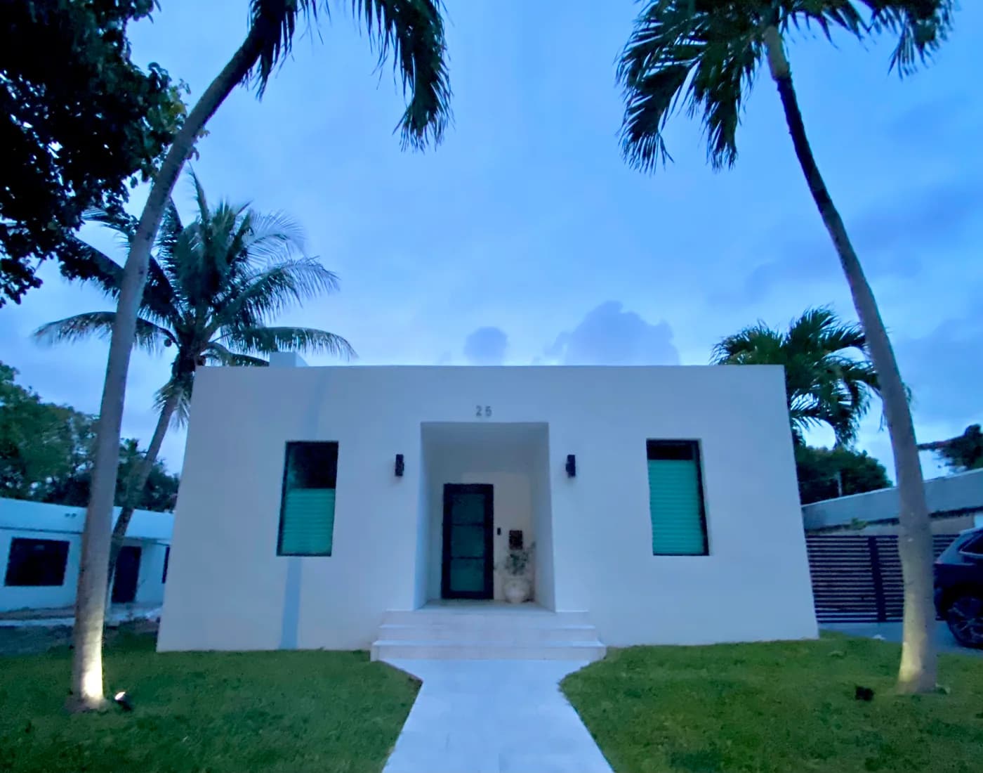 An Art Deco house in Miami, photographed as an architectural reference