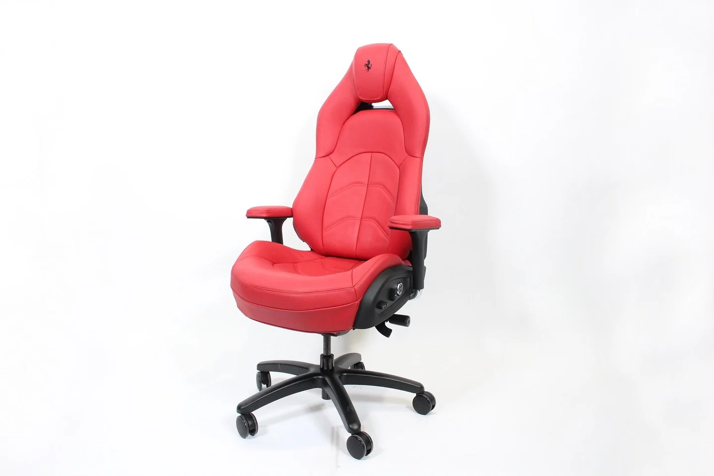 Silla de oficina Ferrari 458 — vista del proyecto