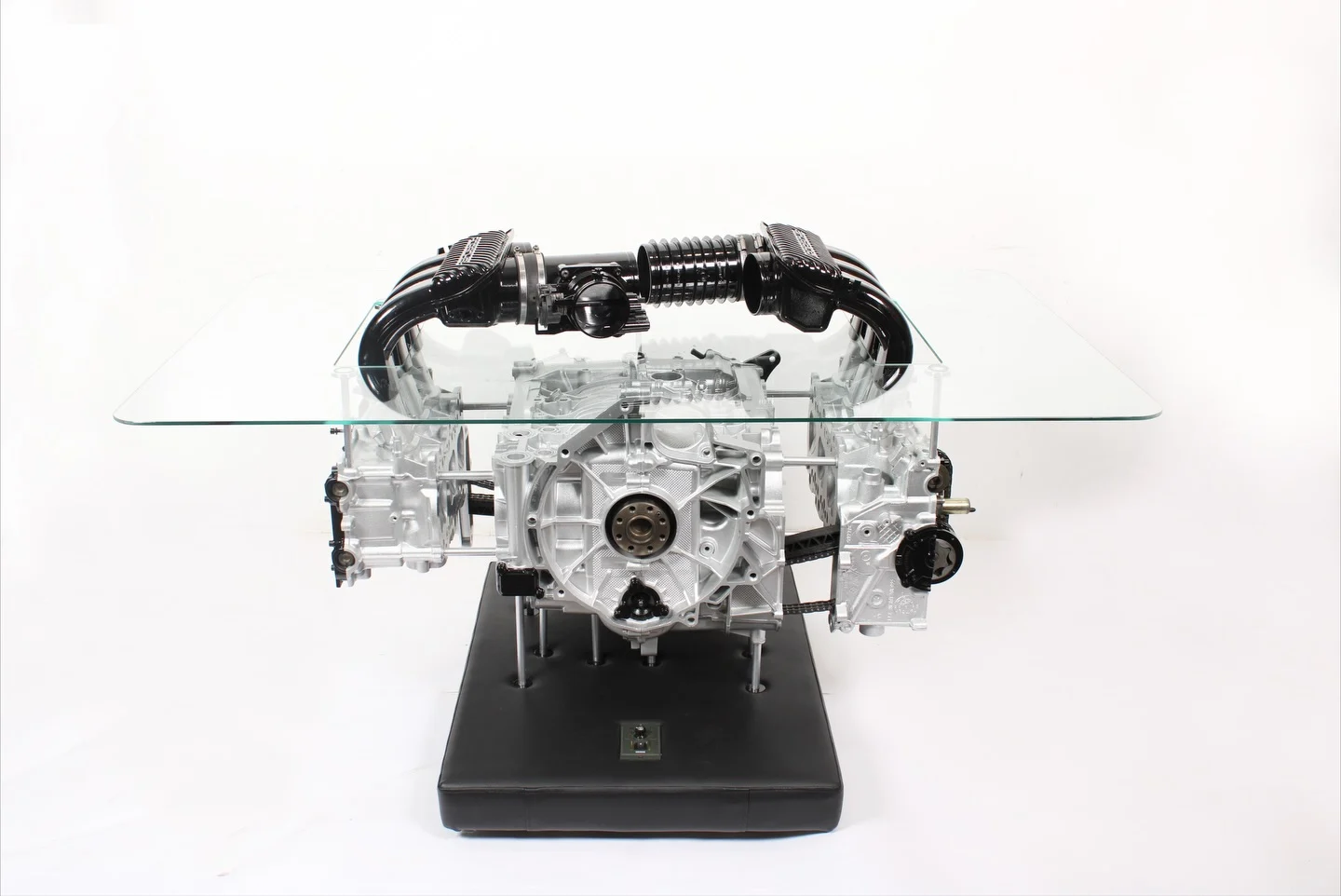 Mesa cinética Porsche M96 — vista del proyecto